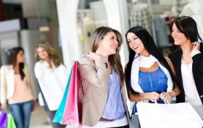 ​95后放弃顶奢职位回国卖鞋 电商赚钱吗