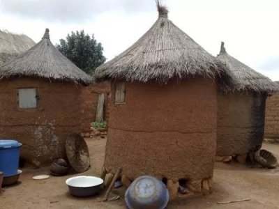 ​中国人为什么不能嫁给黑人(中国女孩子喜欢嫁给黑人)