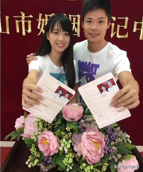 苏炳添跟夫人从校服（苏炳添和他的妻子合照）