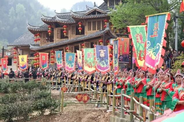 中国一个神秘的古老民族畲族聚居在哪里？他们从哪里来？