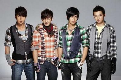 ​炎亚纶汪东城事件始末，炎亚纶同时(炎亚纶疑回应汪东城)