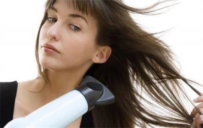 ​洗头后应该吹干嘛？