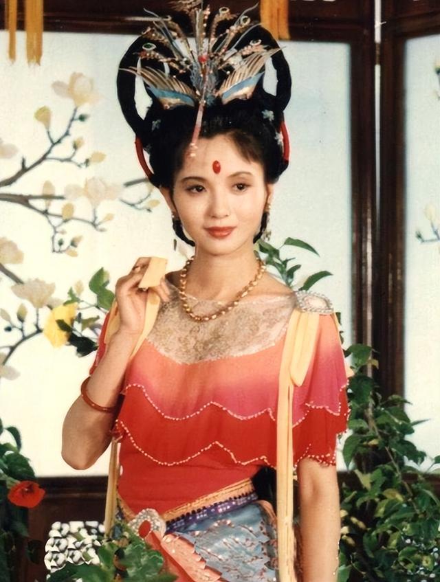 1米55以下的女演员（个个是“宅男女神”）