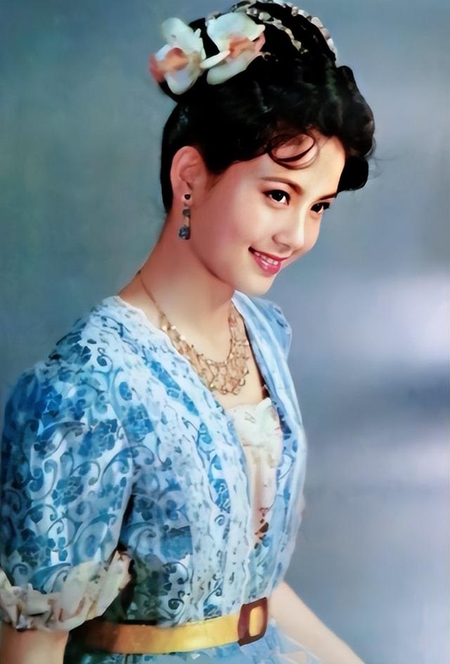 1米55以下的女演员（个个是“宅男女神”）