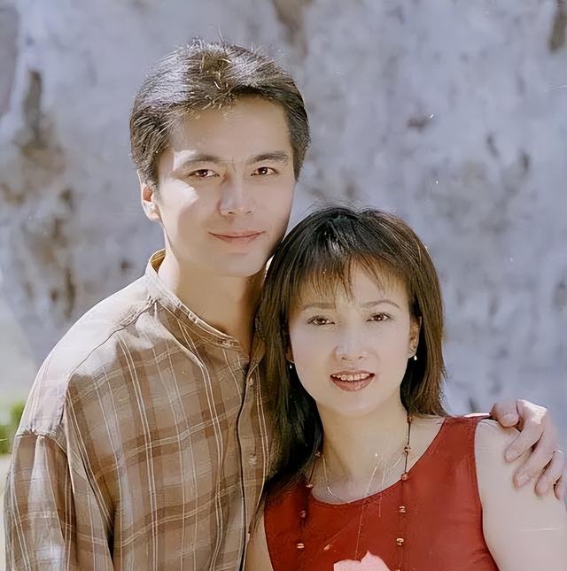 1米55以下的女演员（个个是“宅男女神”）