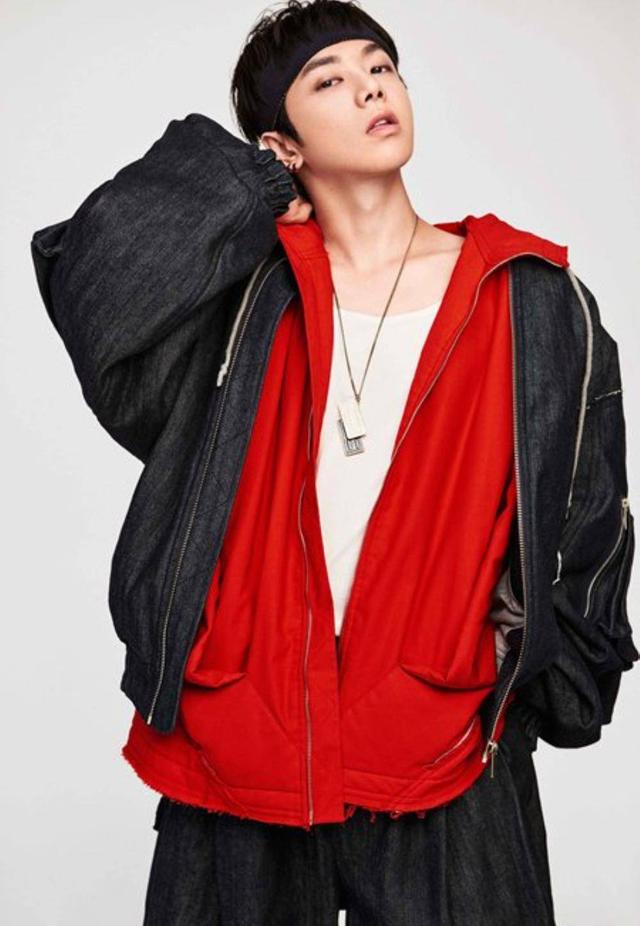 华晨宇图片（“火星弟弟”华晨宇:原生家庭伤害太深）