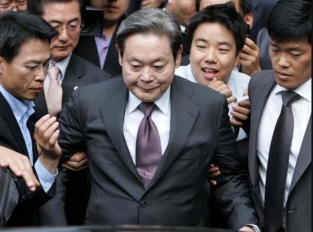 韩国三大不能惹艺人（56岁跳江自尽）