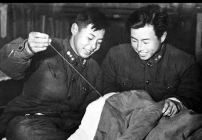 ​衣服有个小洞怎样补好看(衣服有个小洞如何修补)