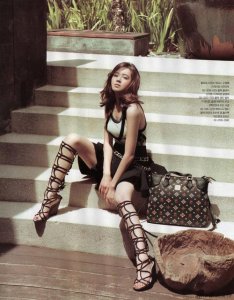 ​高雅拉整容，宋承宪和高雅拉结婚