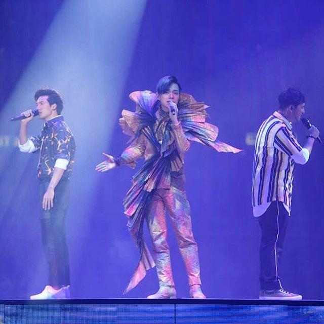 关智斌和张敬轩什么关系（张敬轩关智斌同性绯闻）