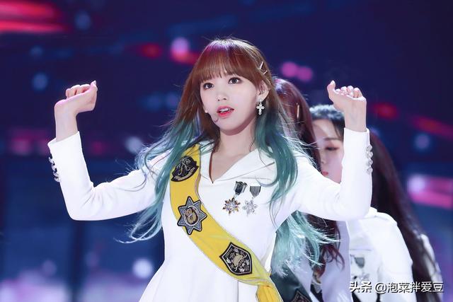 程潇微博（程潇连发三博辟谣整容其实没用）