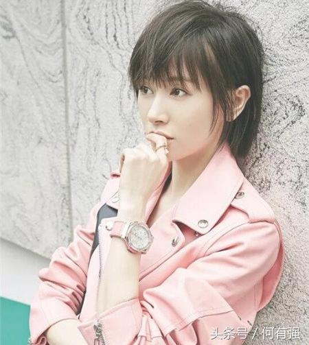 适合圆脸的短发发型女烫发(2022圆脸减龄最火短发)