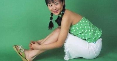 ​杨紫12岁就是小美女，25岁再上春晚却被吐槽整容！