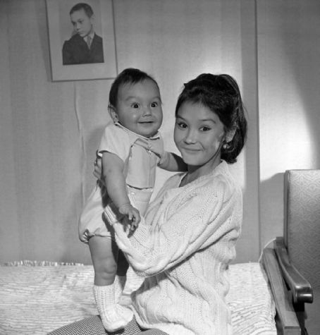 娜塔莉亚·阿玲巴萨洛娃个人资料写真作品