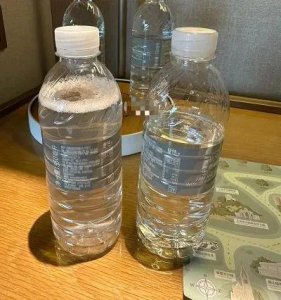 ​酒店赠送的矿泉水里竟装着……好险！差点拿来给宝宝泡奶