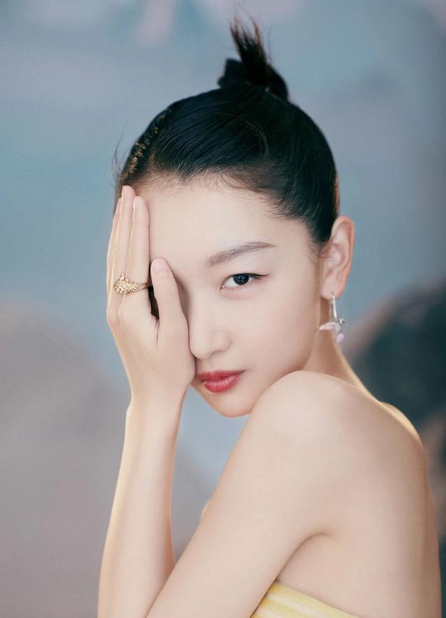 周冬雨获得过多少次影后(再次入围影后提名)(8)