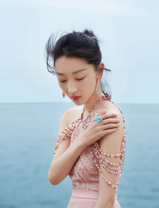 周冬雨获得过多少次影后(再次入围影后提名)(17)