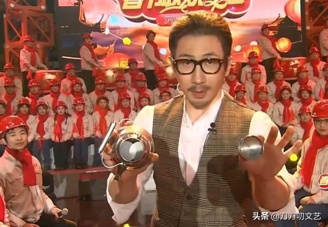 刘谦董卿第一次合作是什么时候(刘谦时隔六年重返春晚)(21)