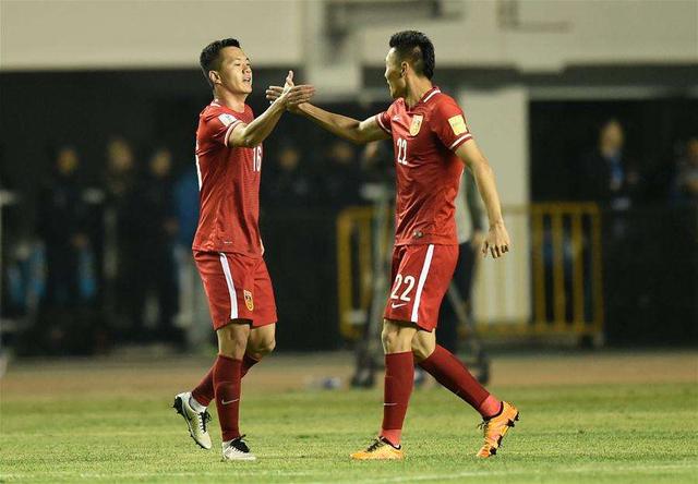 黄博文广州恒大(性格开朗球商极高)(5)