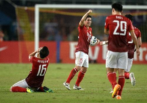 黄博文广州恒大(性格开朗球商极高)(6)