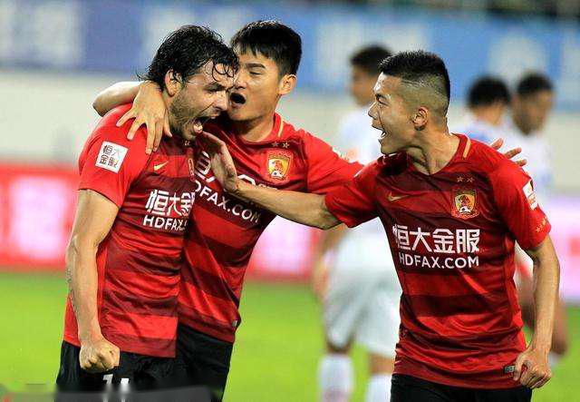 黄博文广州恒大(性格开朗球商极高)(2)