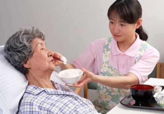 北京保姆一个月工资多少 北京保姆月入过万(6)