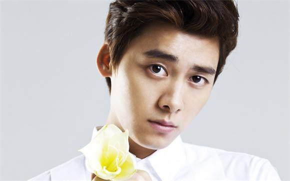 刘亦菲演员个人资料简介（明星在没出道前的名字）(3)