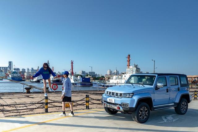 北京bj40城市猎人版四驱怎么样(城市越野的新选择)(2)