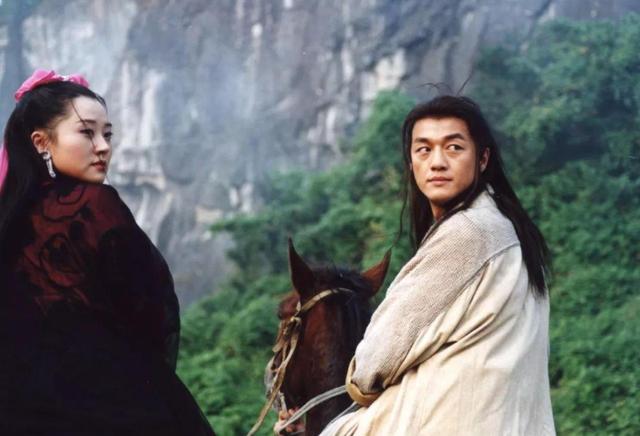 李亚鹏的笑傲江湖怎么样（李亚鹏和他的笑傲江湖）(9)