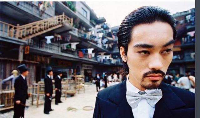 陈国坤再不拍功夫片都老了（因酷似李小龙被星爷发掘）(11)