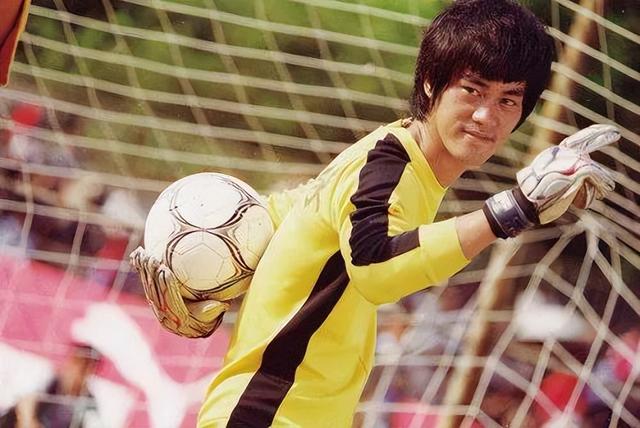 陈国坤再不拍功夫片都老了（因酷似李小龙被星爷发掘）(8)