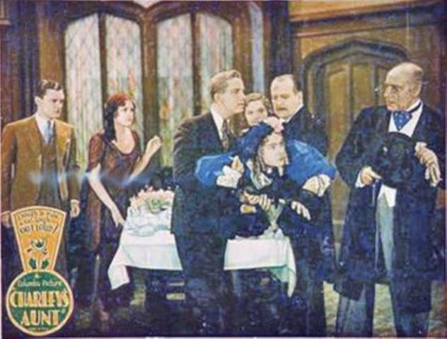 李茶的姑妈演员表（李茶的姑妈100多年前就是红人）(21)