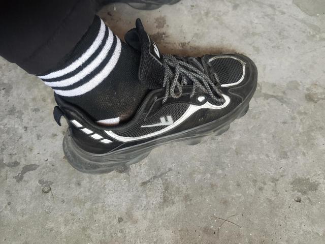 初学者跑步跑鞋推荐（平民跑步小白的跑鞋弯路）(3)