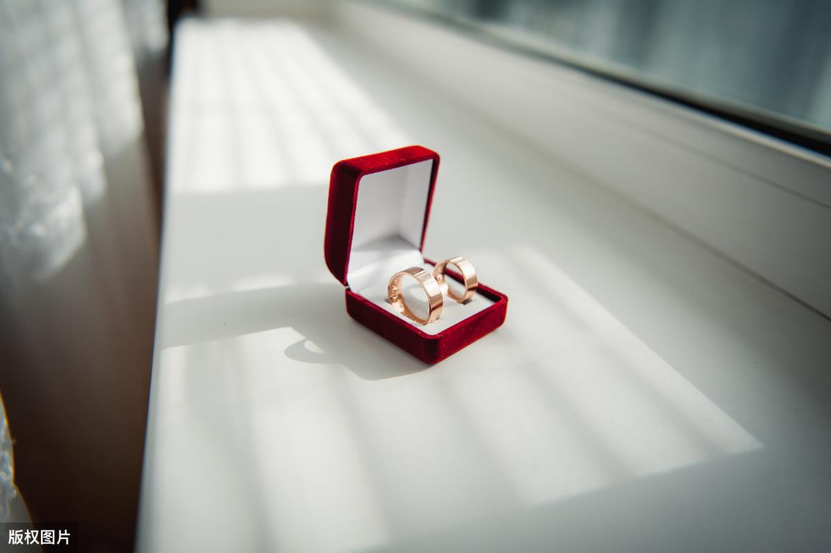 和2个男的同时在一起该怎么办(爱上两个男人该怎么选择)(图6) 和2个男的同时在一起该怎么办(爱上两个男人该怎么选择)(图6)