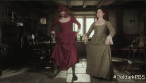 英国首相见到女王需要下跪吗（英国女王相当于中国什么职位）