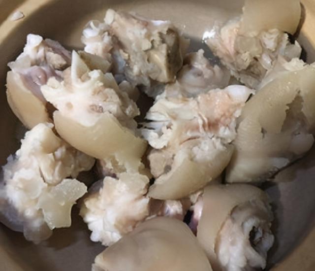 怎么炖猪蹄软烂不腻好吃（教你简单好吃的做法）(4)