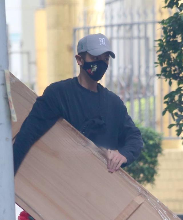 联袂陈柏霖柯震东共拍微电影（解锁陈柏霖金手指的过人之处）(9)