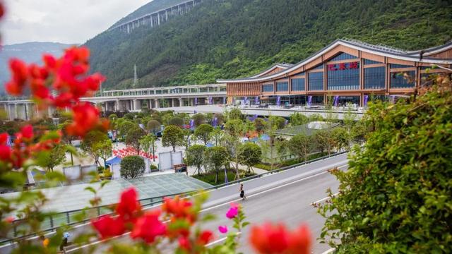 恩施高铁站未来规划(恩施绿色崛起正当时)(7)