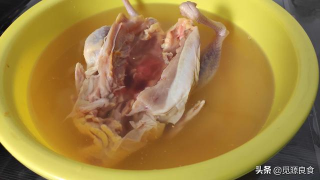 怎么炖鸡汤好吃又嫩又入味（这样炖鸡汤好吃）(11)