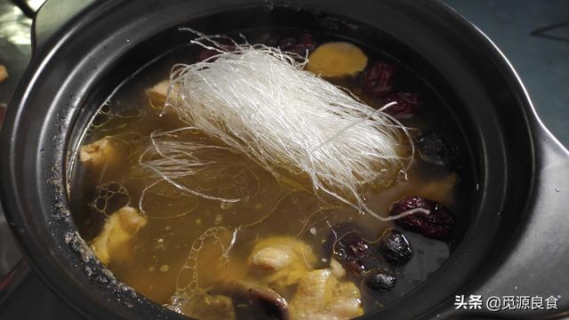 怎么炖鸡汤好吃又嫩又入味（这样炖鸡汤好吃）(16)