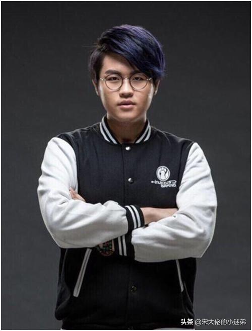 lpl的编号根据什么来排的(LPL编号001015号选手上)(9)