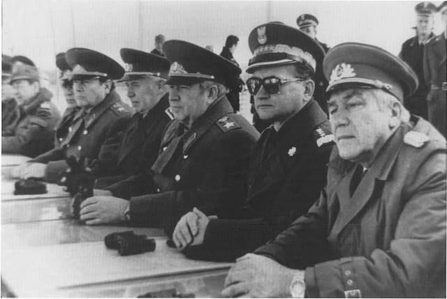 以苏联为首的华约的成员国有几个(苏联领导的华约组织曾与美国抗衡)(4)