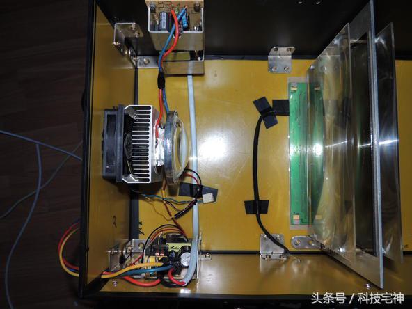 如何把普通投影仪变成家庭影院（技术宅原创自制高清投影仪）(37)