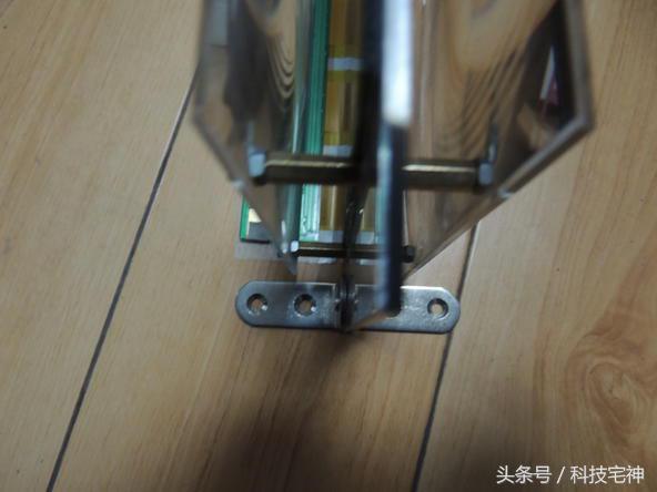 如何把普通投影仪变成家庭影院（技术宅原创自制高清投影仪）(24)