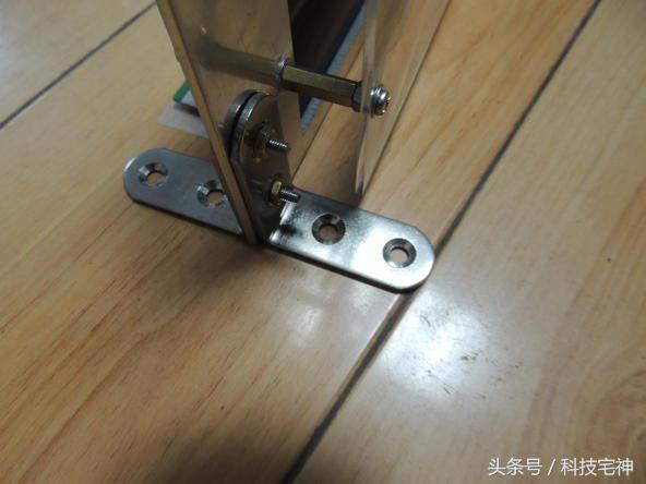 如何把普通投影仪变成家庭影院（技术宅原创自制高清投影仪）(23)