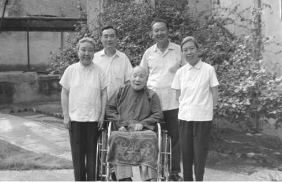 马寅初提出人口论时生了几个孩子(人口学之父马寅初)(9)