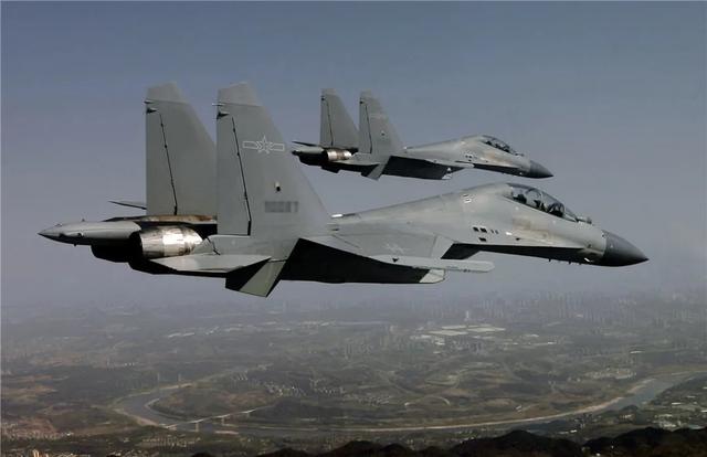 最强四代机歼16(可能是未来台海战役的主角)(9)