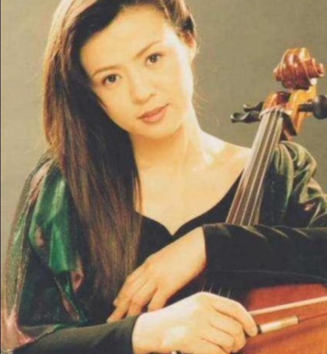 王刚三任老婆大揭秘(老戏骨王刚人生的三段婚姻)(7)