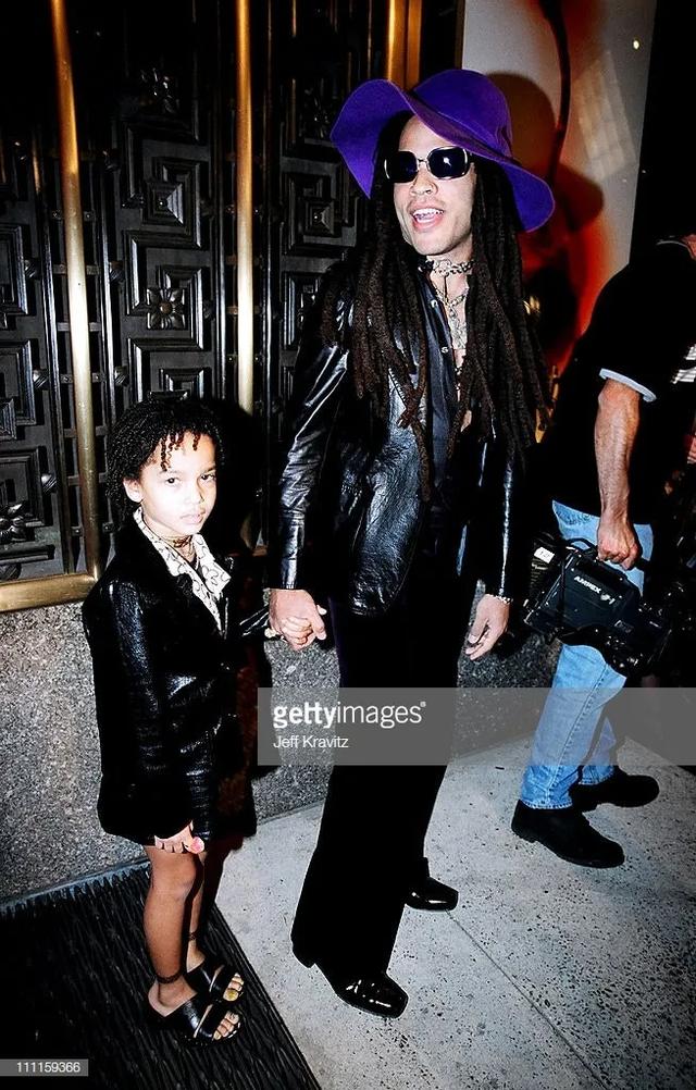 安妮海瑟薇自毁形象扮演邪恶女巫(比安妮海瑟薇更还原)(28)