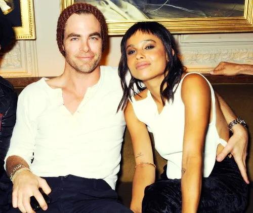 安妮海瑟薇自毁形象扮演邪恶女巫(比安妮海瑟薇更还原)(37)